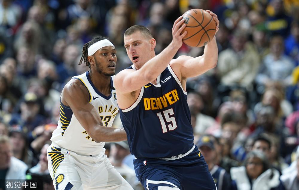 很多球迷开 很多球迷开